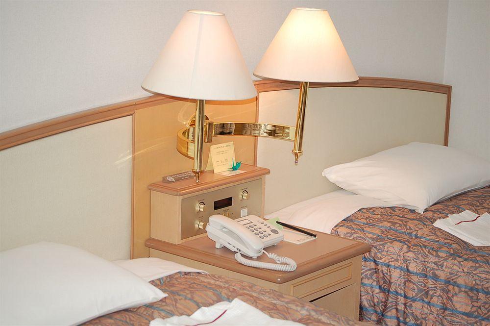 Sunwest Hotel Sasebo Extérieur photo